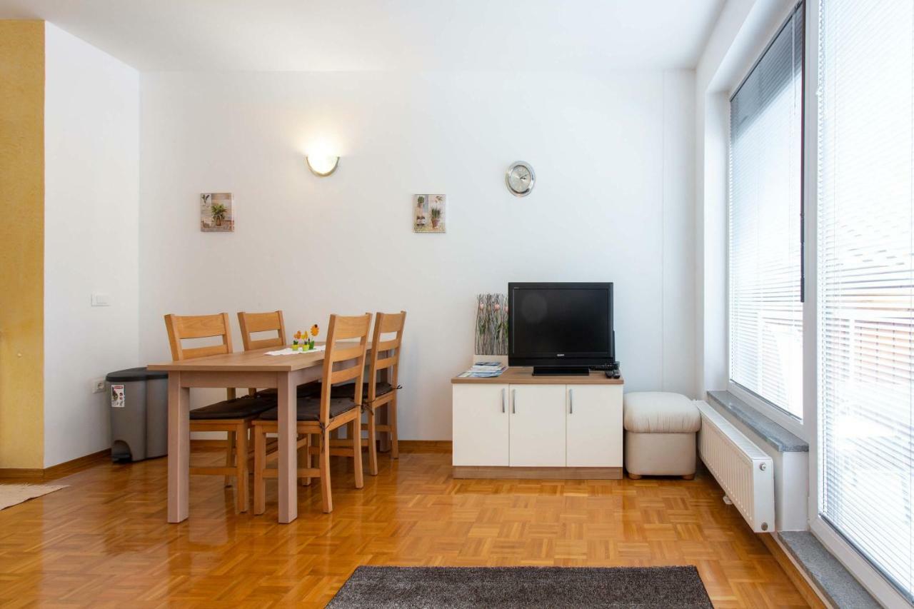 Apartment Apartma Luna *